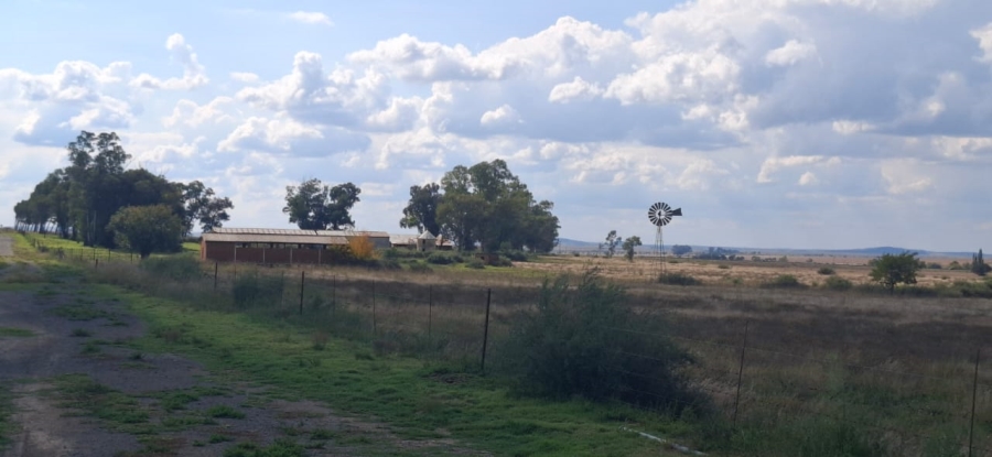 4 Bedroom Property for Sale in Bloemfontein Rural Free State